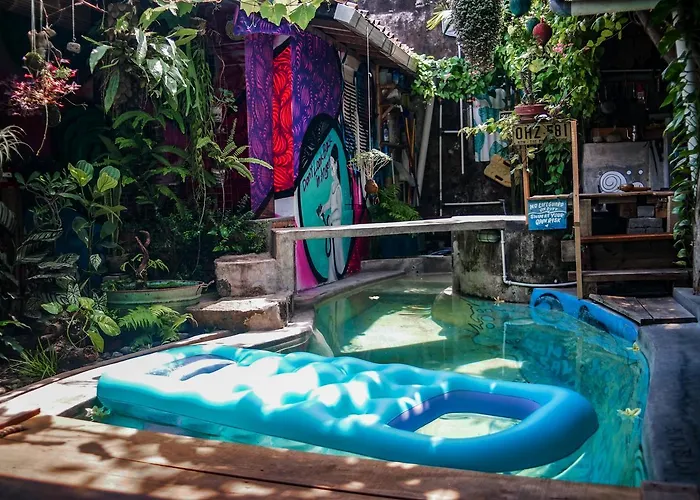 Abrakadabra! Artbnb
