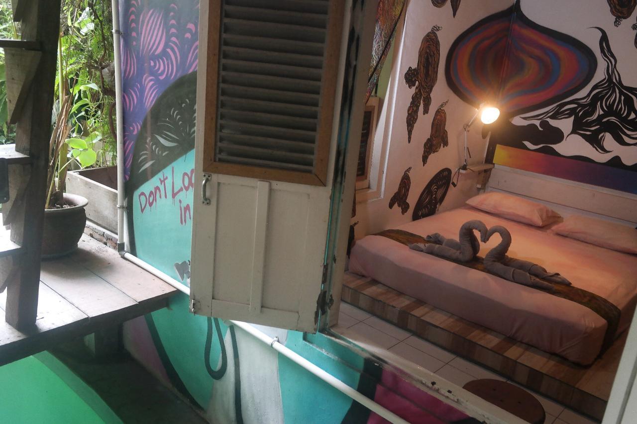 Abrakadabra! Artbnb Tempat Tidur & Sarapan 3*