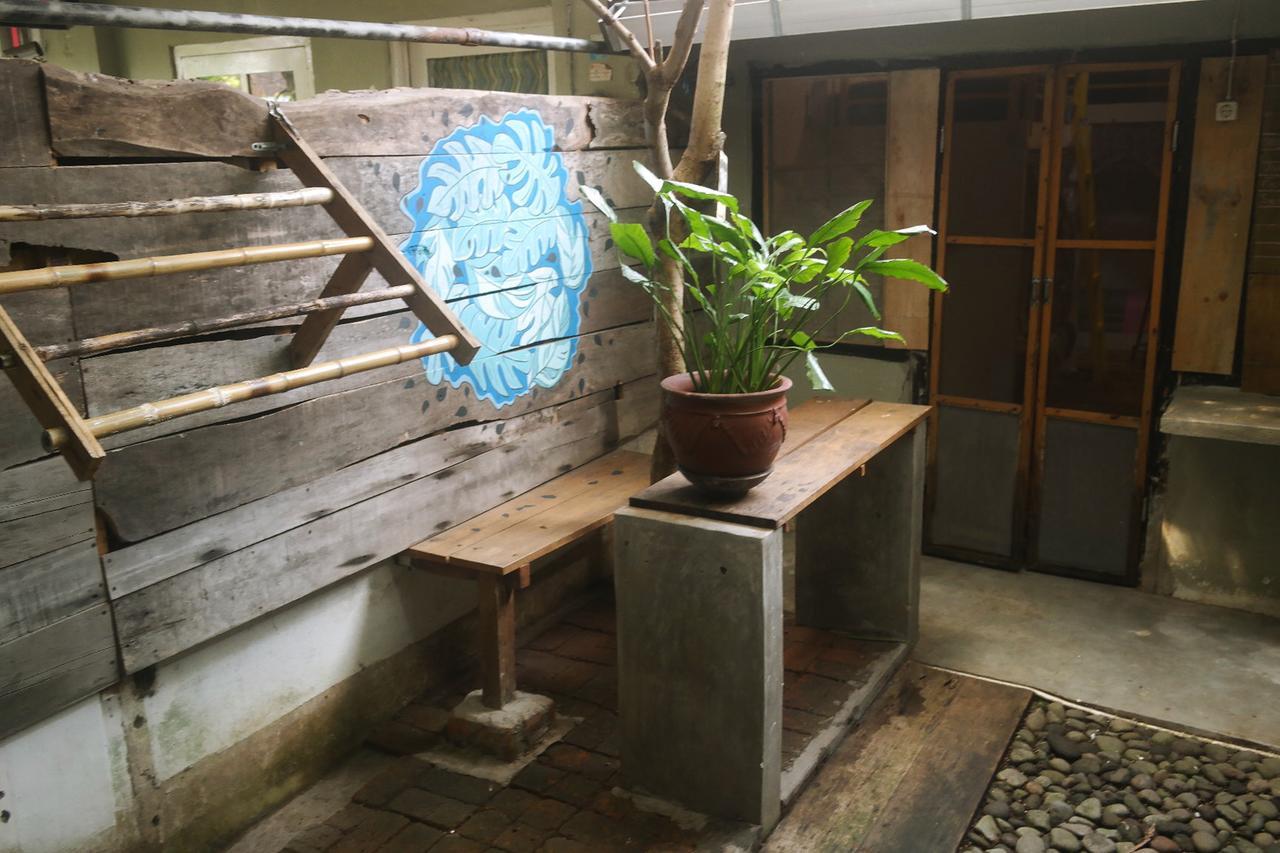 Abrakadabra! Artbnb Tempat Tidur & Sarapan Yogyakarta