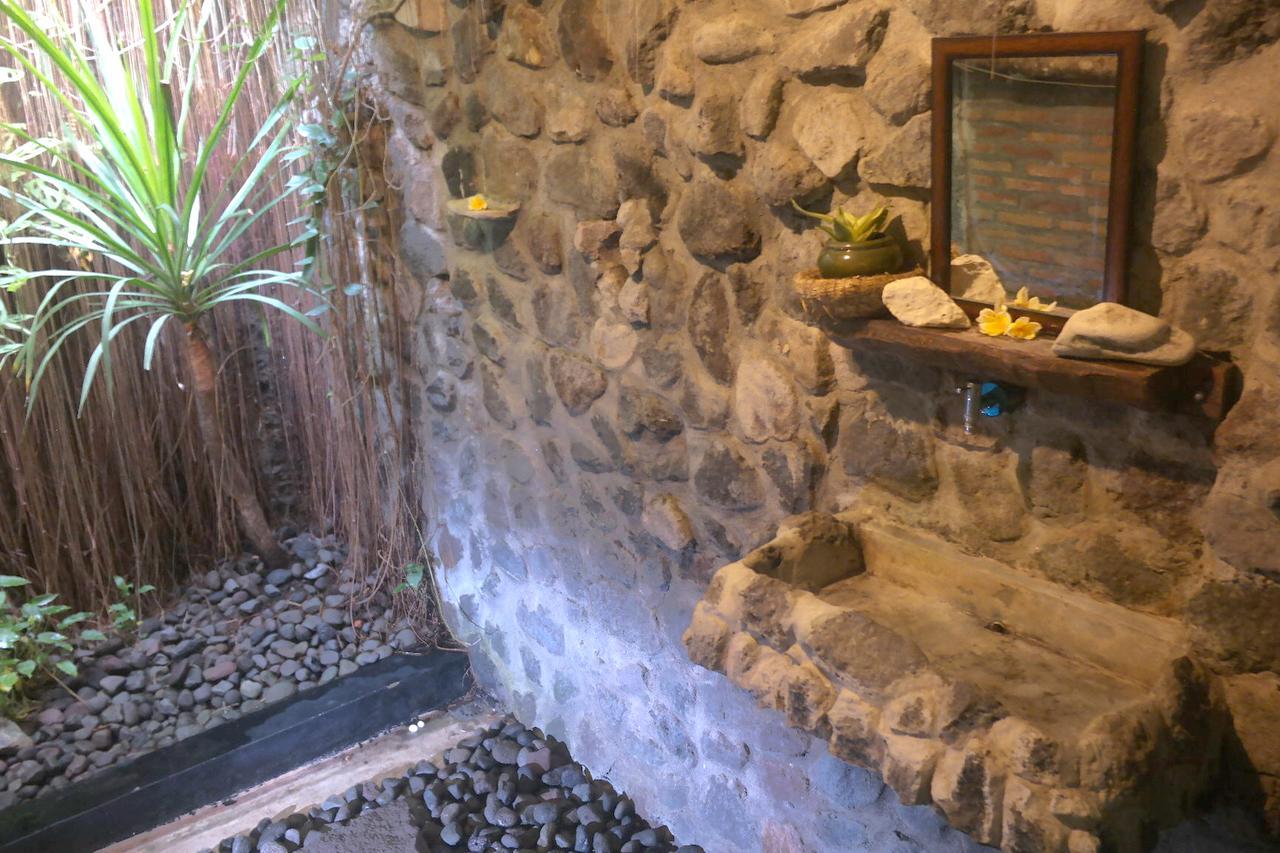 Tempat Tidur & Sarapan Abrakadabra! Artbnb Yogyakarta